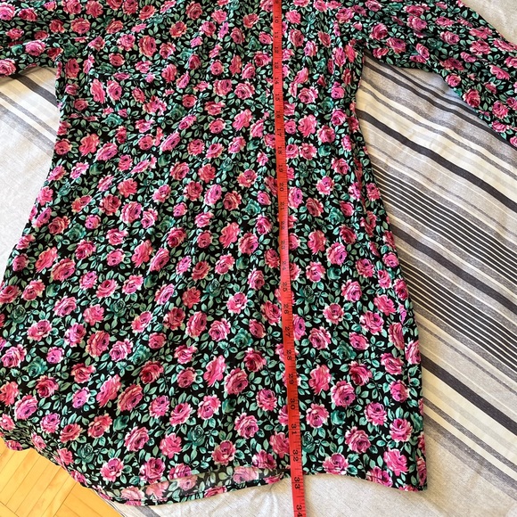 Zara Floral Dress - Picture 8 of 9
